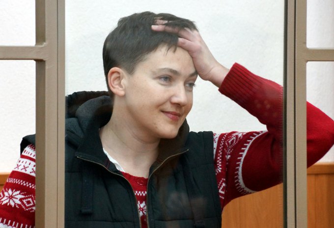 Российское обвинение считает доказанной вину летчицы Савченко