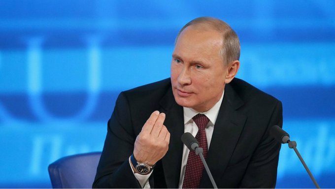 Путин рассказал, спас ли бы он тонущего Порошенко