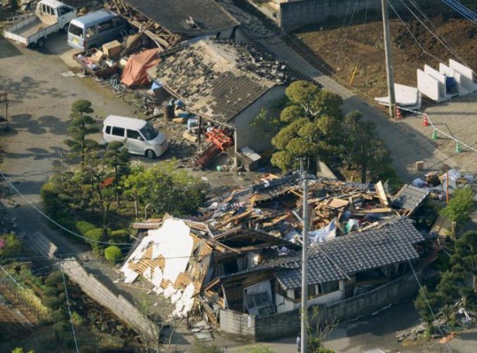 В Японии случилось 2 новых землетрясения