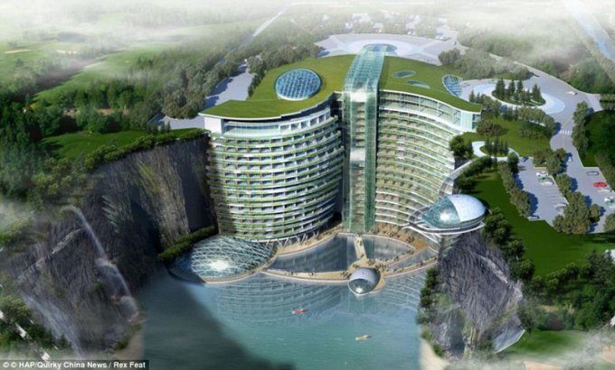 Китайцы строят отель в карьере глубиной в километр. Фото