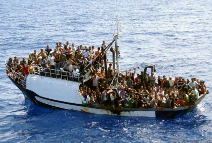 По пути из Египта в Европу утонуло более 400 мигрантов