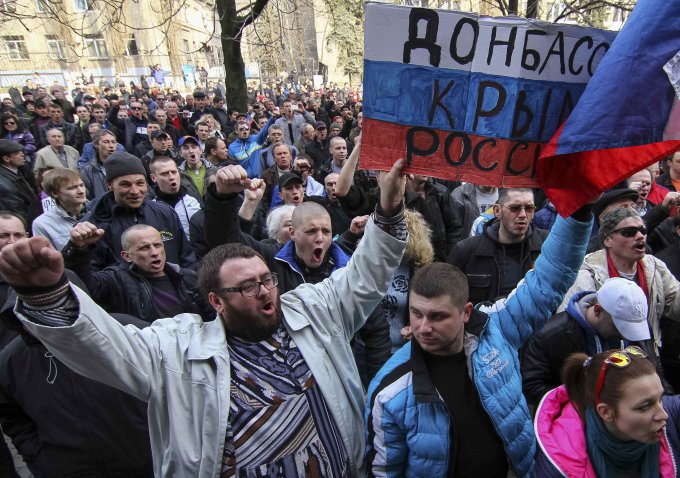 Украинцы высказались против особого статуса Донбасса и проведения выборов