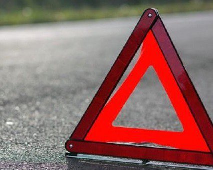 Во Львове водитель иномарки сбил двух студенток-иностранок
