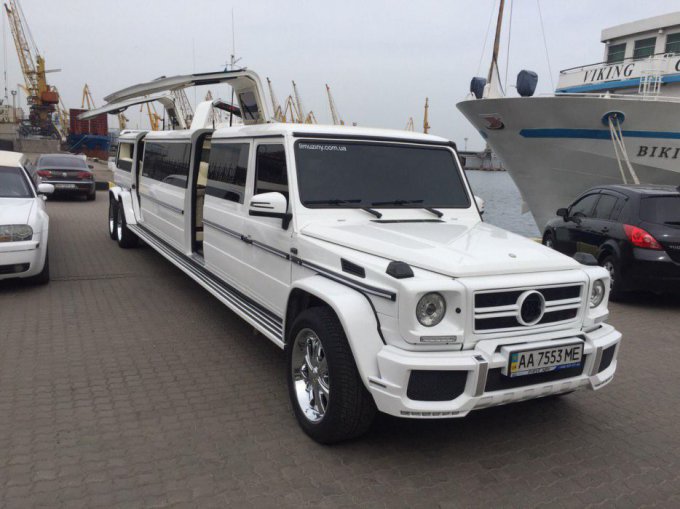 В Украине выставлен на продажу лимузин «арабского шейха»