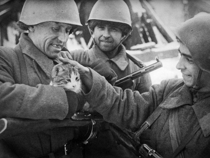 Легендарные снимки Второй мировой войны, сделанные бесстрашными журналистами. Фото