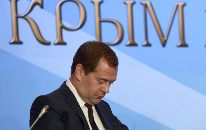 РосТВ высмеяло инцидент Медведева в Крыму