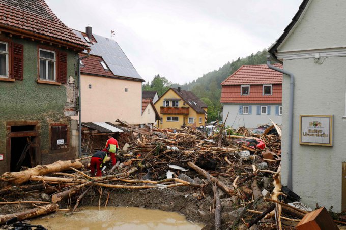 Разрушительные последствия мощного наводнения в Германии. Фото