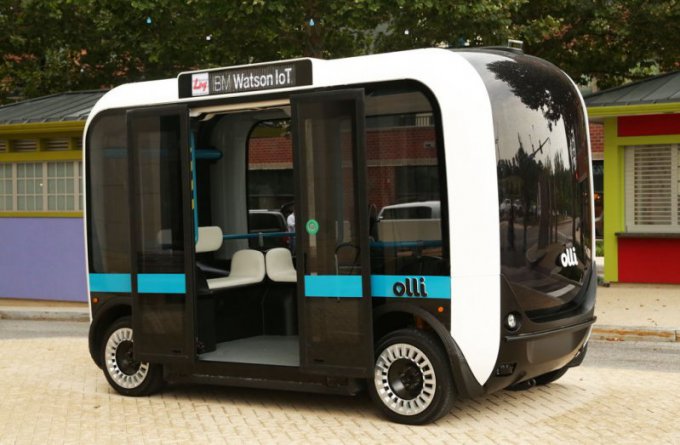 Первый в мире микроавтобус, напечатанный на 3D-принтере. Фото