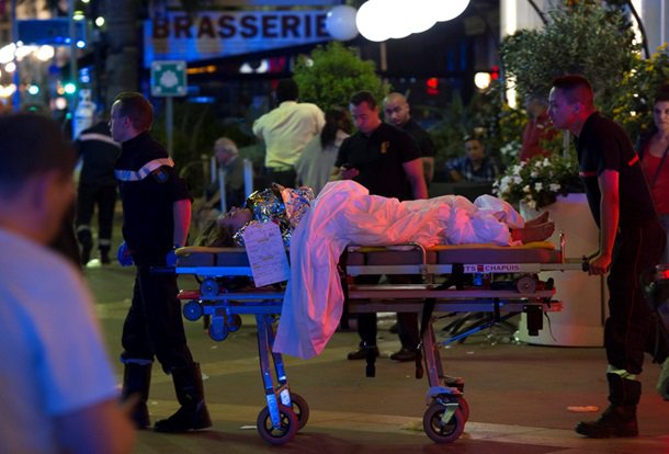 Теракт в Ницце: очевидцы рассказали подробности трагедии