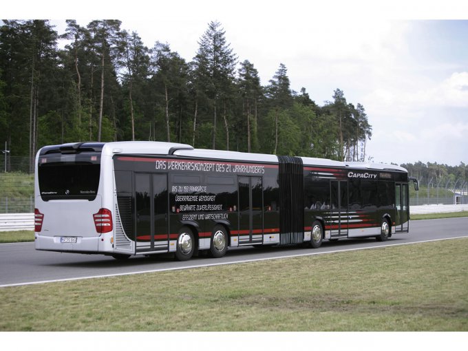Mercedes представил модель беспилотного автобуса. Видео