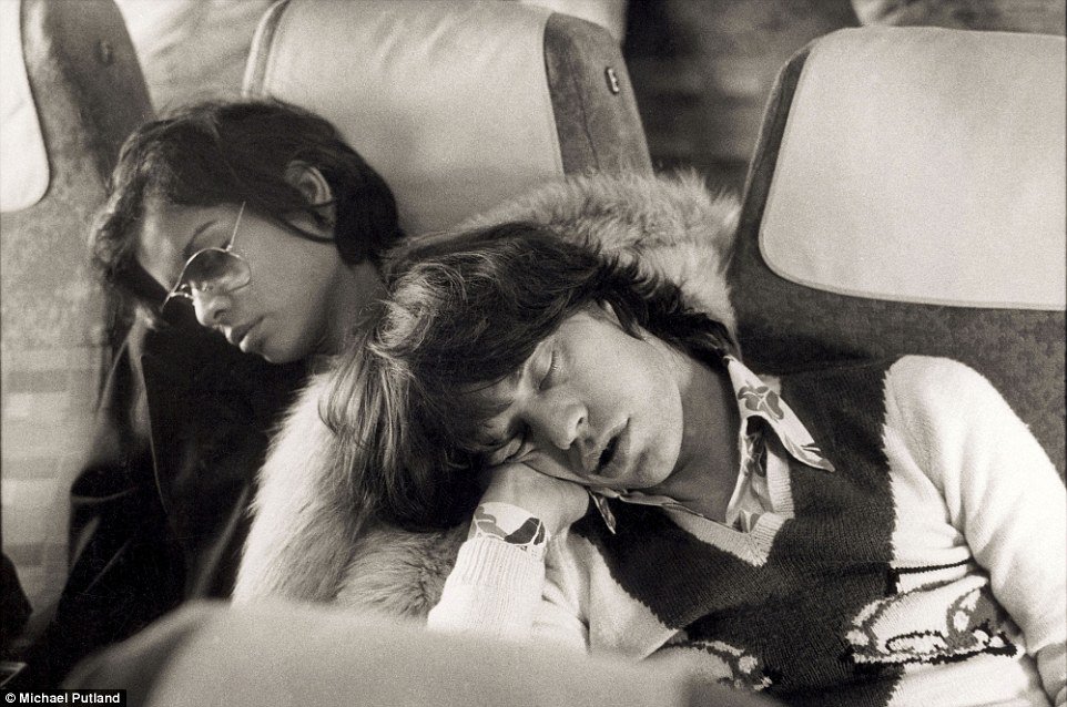Редкие снимки Мика Джаггера, Джона Леннона и других рок-звезд 70-х. Фото