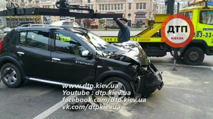 Азербайджанский дипломат оказался виновником аварии в Киеве