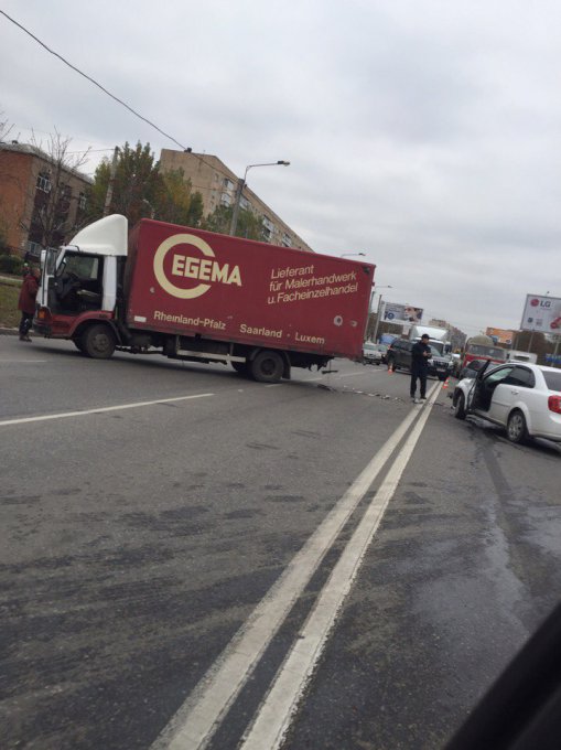 Из-за ДТП заблокировано движение в районе Харькова