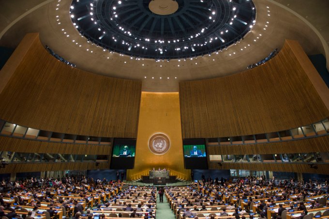 Генеральная ассамблея ООН поддержала резолюцию с требованием перемирия в Сирии