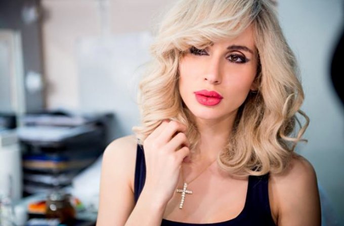 Светлана Лобода рискнула показать селфи без макияжа