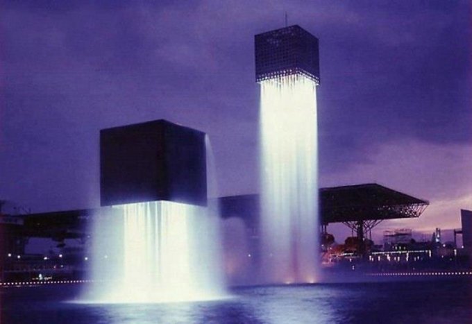 Архитекторы сильно постарались, создавая эти фонтаны. Фото