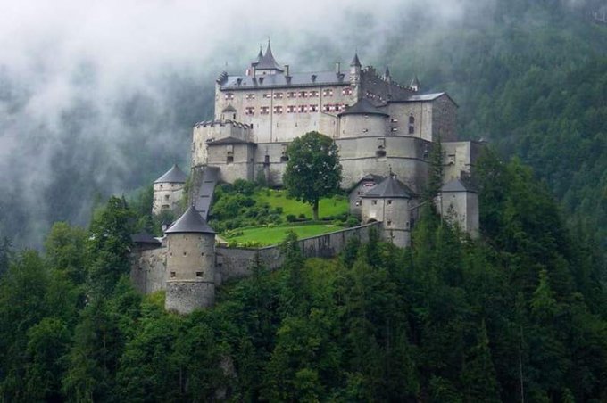 Старинные замки, захватывающие дух своим великолепием. Фото