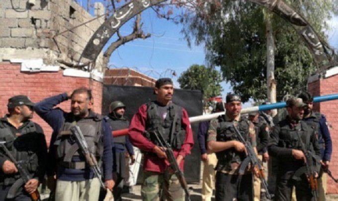Стрельба и взрывы в провинции Пакистана: 6 погибших, более 20 раненых