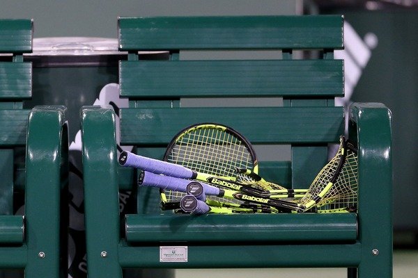 Американский теннисист устроил самосуд над ракетками