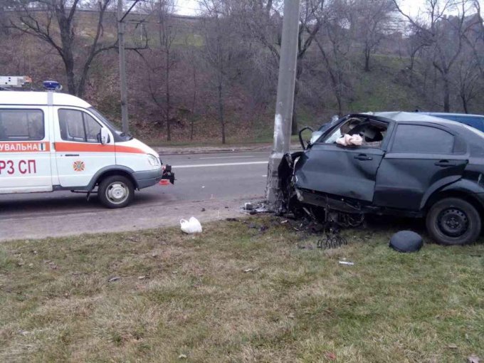 Жуткая автокатастрофа в Днепре унесла жизни троих человек