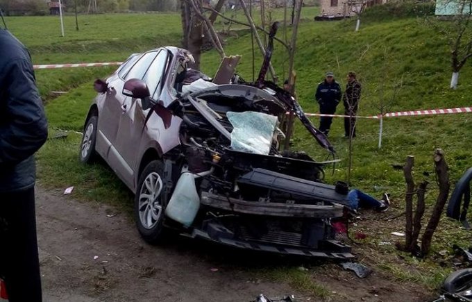 Выживший водитель раскрыл подробности кровавого ДТП на Прикарпатье. Видео