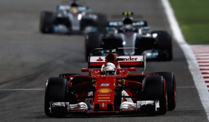 Формула-1: Феттель и «Феррари» - лучшие в квалификации Гран-при России