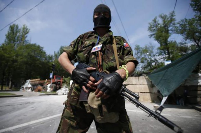 Боевики "ДНР" подстрелили беременную женщину в Донецке