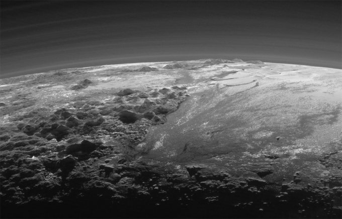 На фото Плутона обнаружены облака