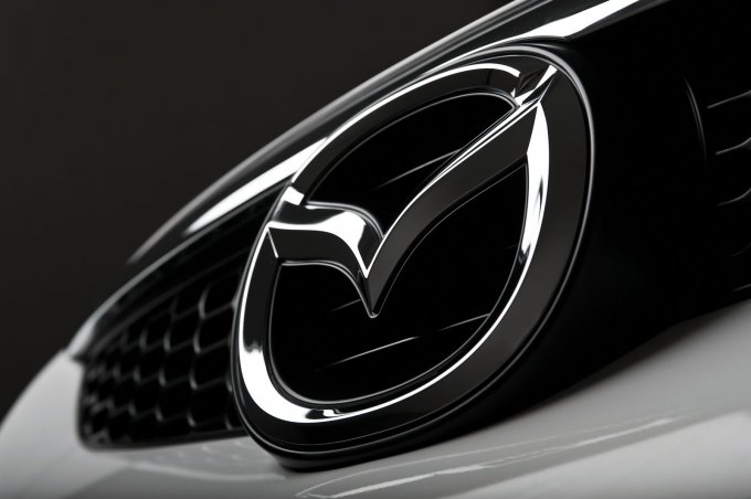 Стала известна дата появления нового кроссовера Mazda