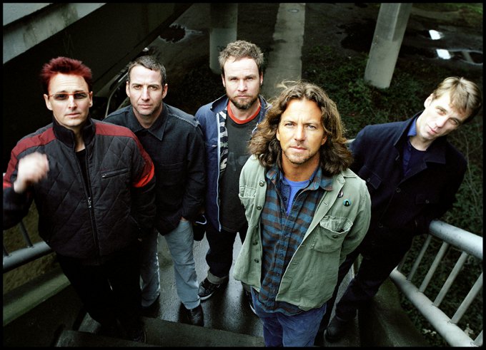 Группа Pearl Jam предлагает поклонникам закрывать уши на своих выступлениях