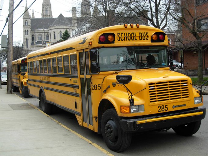Американские спецслужбы забыли взрывчатку в школьном автобусе