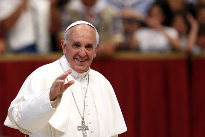 Папа Римский объявил о сборе средств для пострадавших на Донбассе украинцев