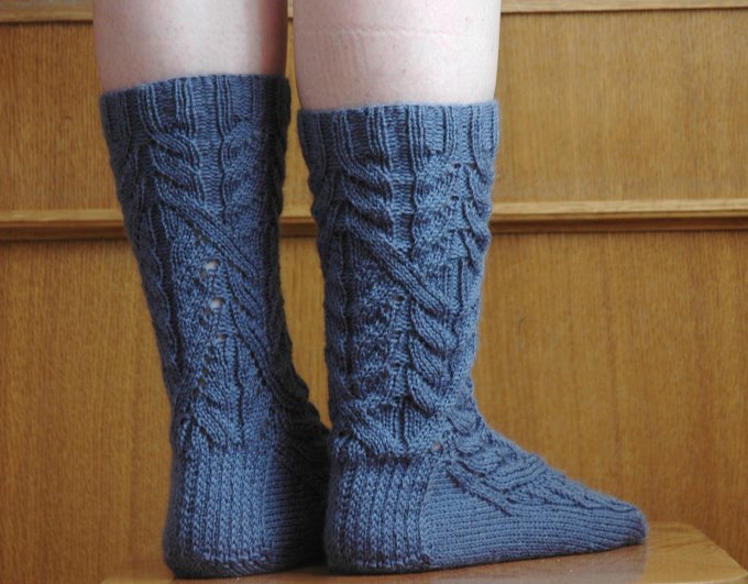 Ученые открыли секрет пропажи носков при стирке