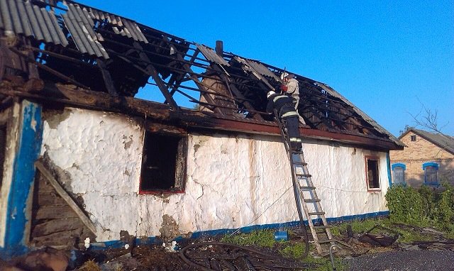 В Житомирской области пожар унес жизни 3 человек. Видео