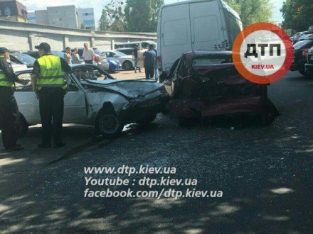 Пьяный водитель натворил бед в Киеве