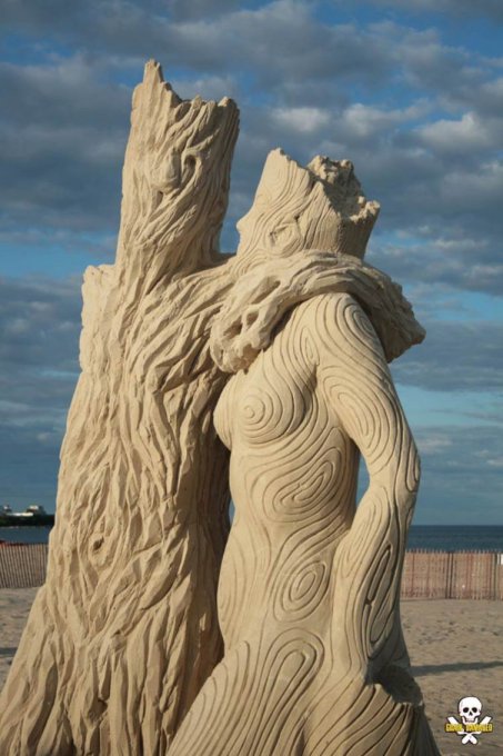 Впечатляющие скульптуры, созданные из песка. Фото