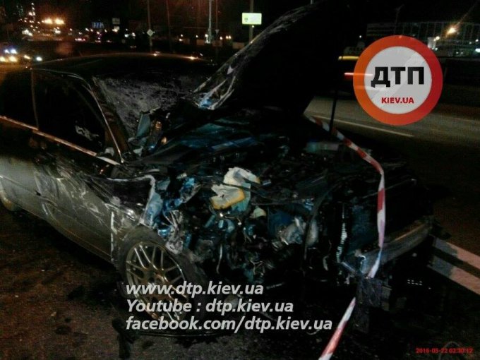 Смертельное ДТП в Киеве: Audi врезался в попутный Subaru