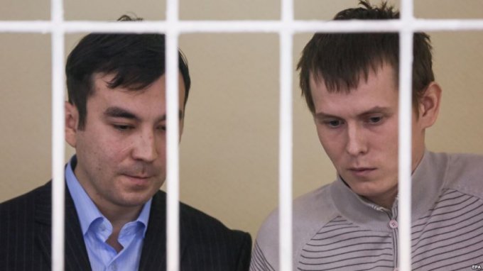 Порошенко просят помиловать российских ГРУшников – адвокат