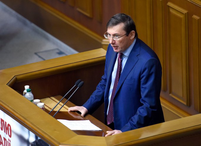 Луценко прокомментировал обыски у советника Саакашвили