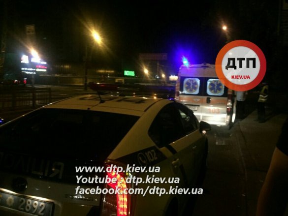 «Пьяное» ДТП в Киеве: под колеса Деу Матиз попал мужчина