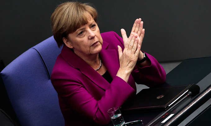 Меркель заявила, что выборы на Донбассе пока невозможны