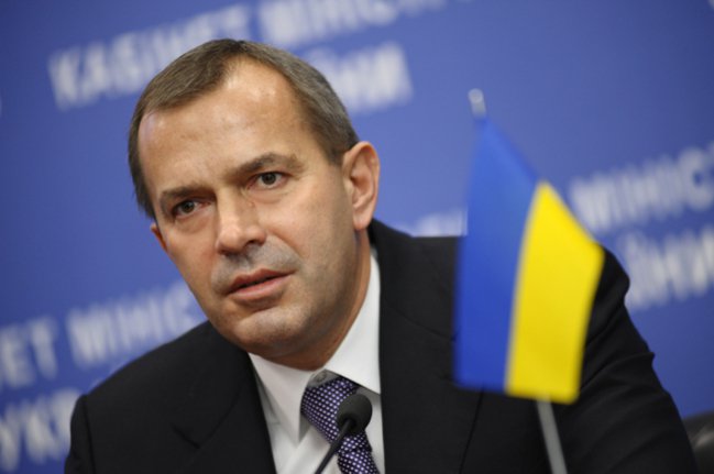 Украинцы высмеяли обыск у соратника Януковича