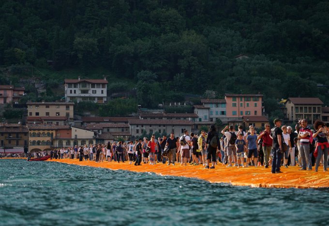 На этом итальянском озере можно почувствовать себя «богом». Фото