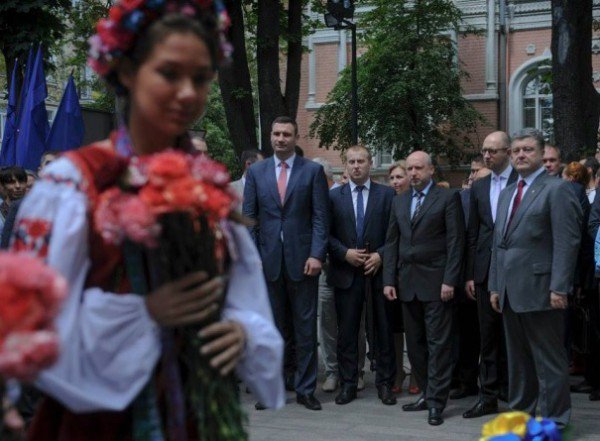 Порошенко, Кличко, Яценюк и Турчинов вызваны на допрос в Генпрокуратуру