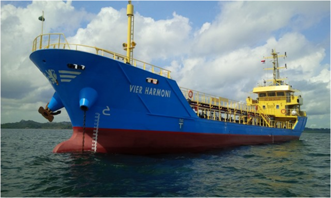 В Южно-Китайском море пираты угнали танкер
