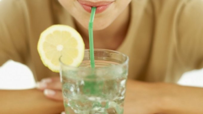 16 чудес, которые сделает с вами лимонная вода