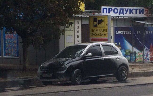 В Харькове «заасфальтировали» автомобили