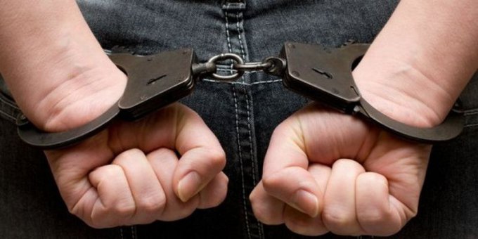 В Черкасской области арестовали вооруженного насильника