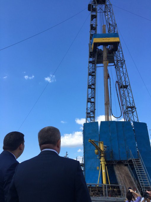 На крупнейшем газовом месторождении Украины началось бурение новой скважины