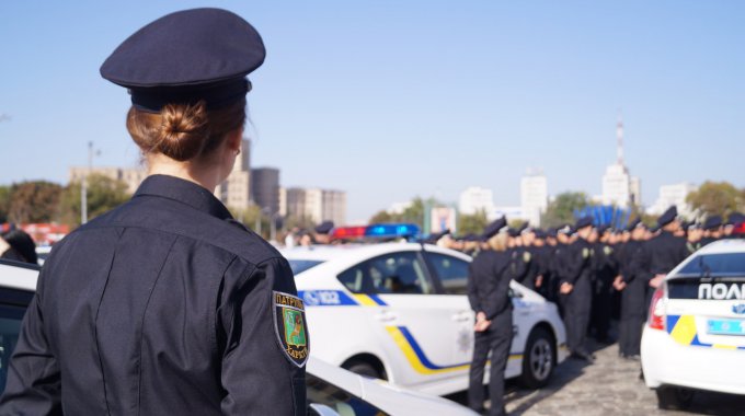 Скандальная патрульная Анжела уволена из киевской полиции
